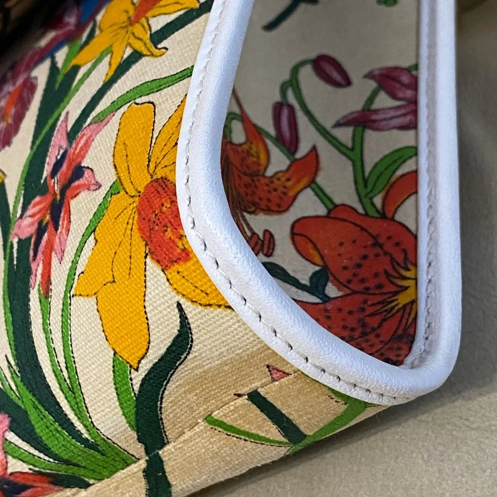 Gucci EUC Large Vintage Flora Shoulder Bag COA Floral Print Canvas - Picture 12 of 16